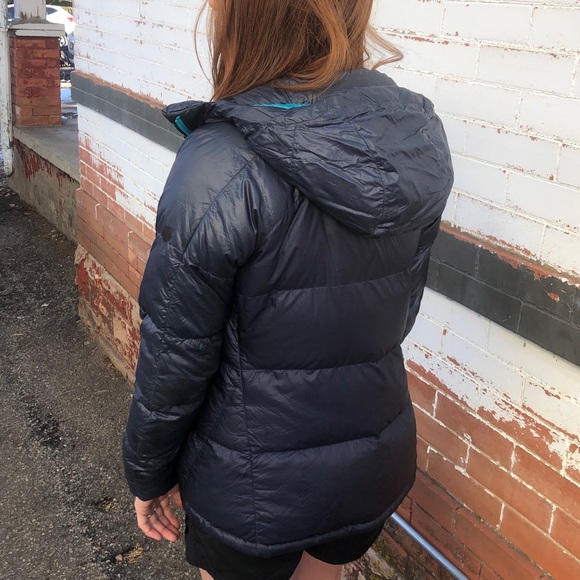 Patagonia Fitz Roy Women’s Down Jacket - Picture 3 of 11